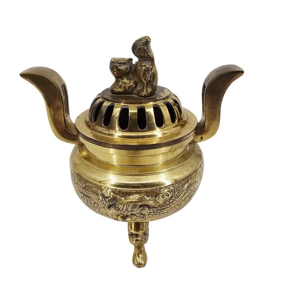 Vintage Asian Brass Tripod Incense Burner With Foo Dog Lion on Lid - Picture 1 of 10